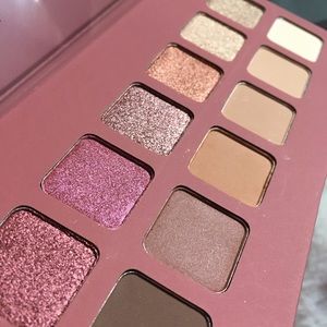 🎉HP🎉ILLAMASQUA Eyeshadow palette . New with Box